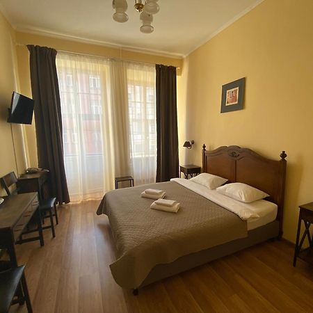 Viktorija Hotel Riga Luaran gambar
