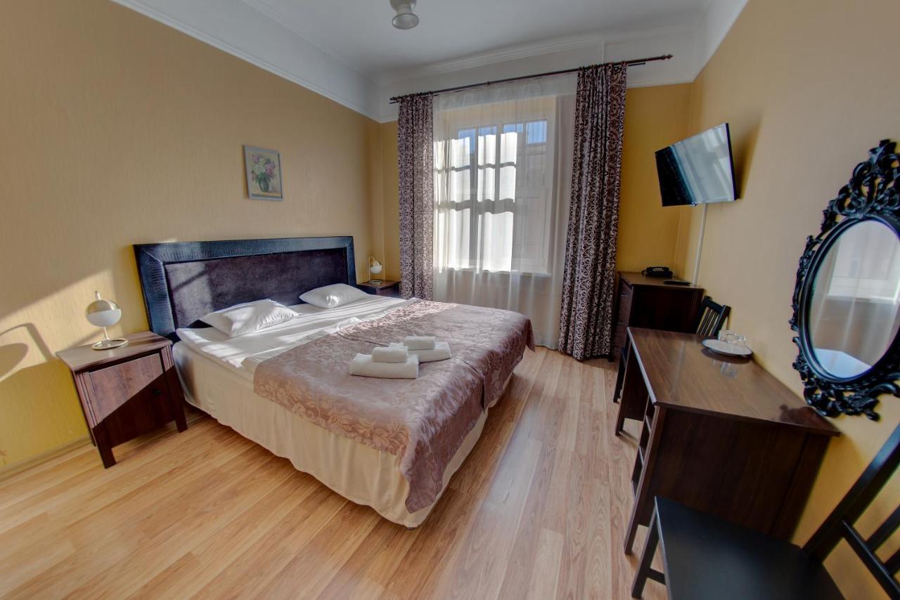 Viktorija Hotel Riga Luaran gambar
