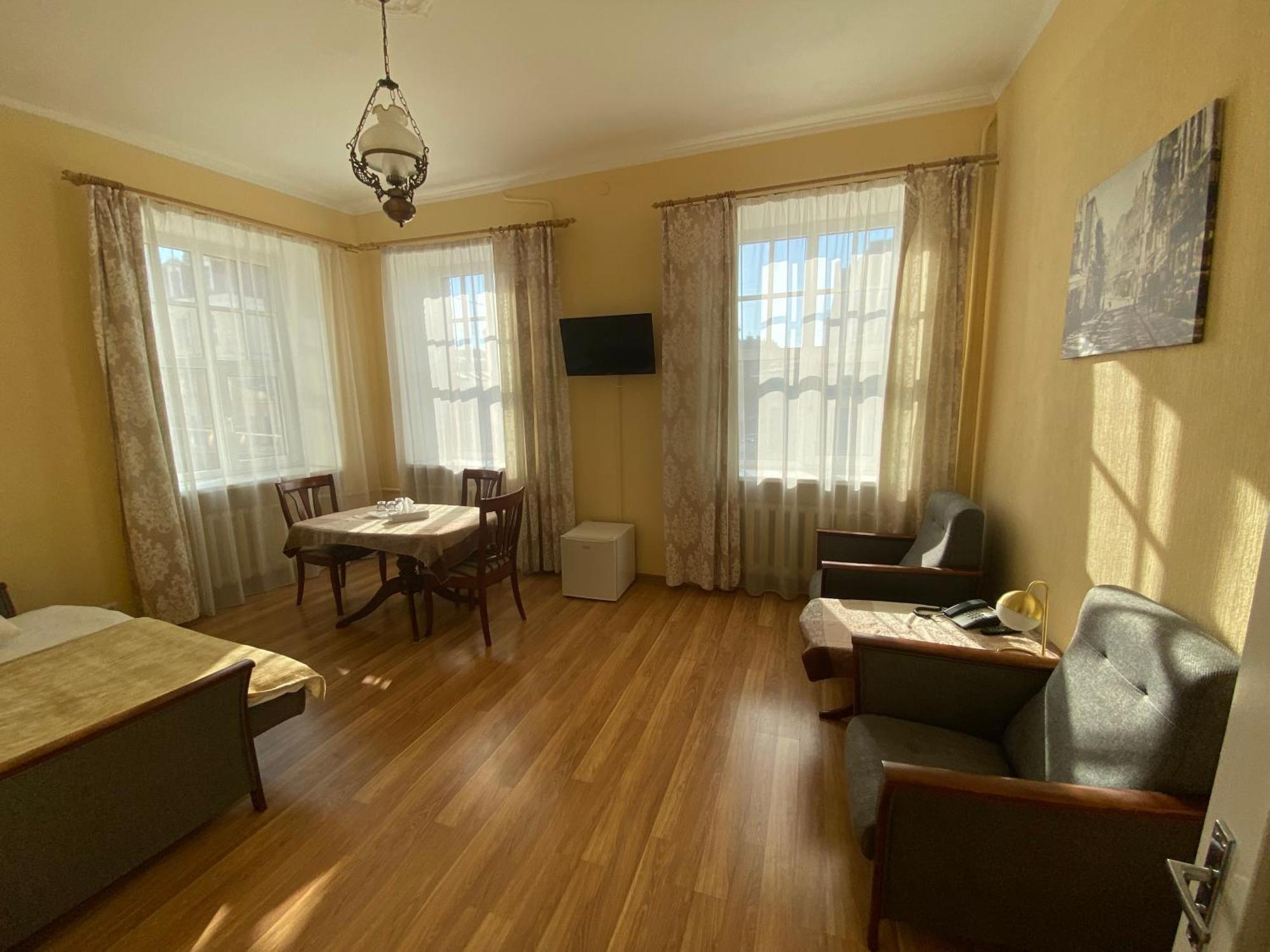 Viktorija Hotel Riga Luaran gambar