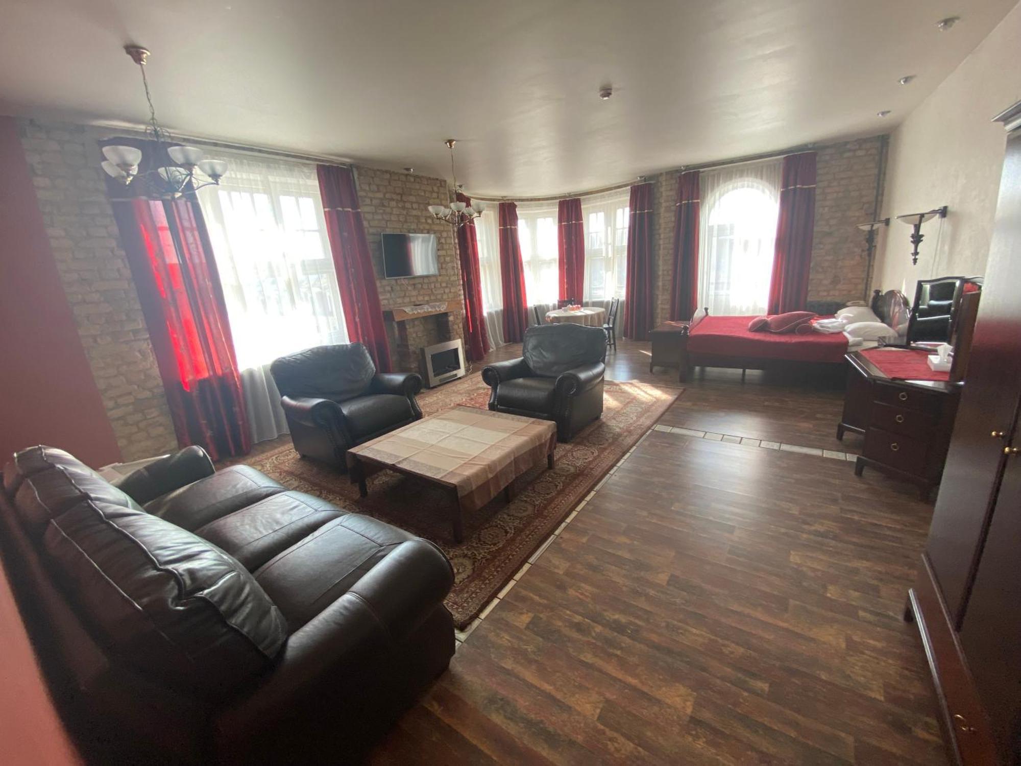 Viktorija Hotel Riga Luaran gambar
