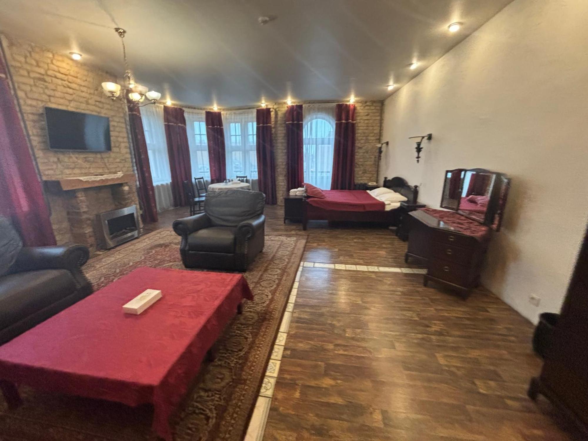 Viktorija Hotel Riga Luaran gambar